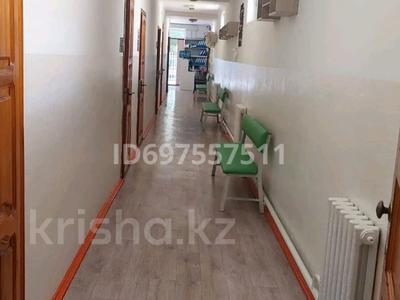 Аренда коммерческой недвижимости в Шымкенте: Свободное назначение, офисы, образование, развлечения, конференц-залы, кабинеты и рабочие места · 25 м² за 50 000 〒 Свободное назначение, офисы, образование, развлечения, конференц-залы, кабинеты и рабочие места · 25 м² за 50 000 〒 в Шымкенте, Туран р-н