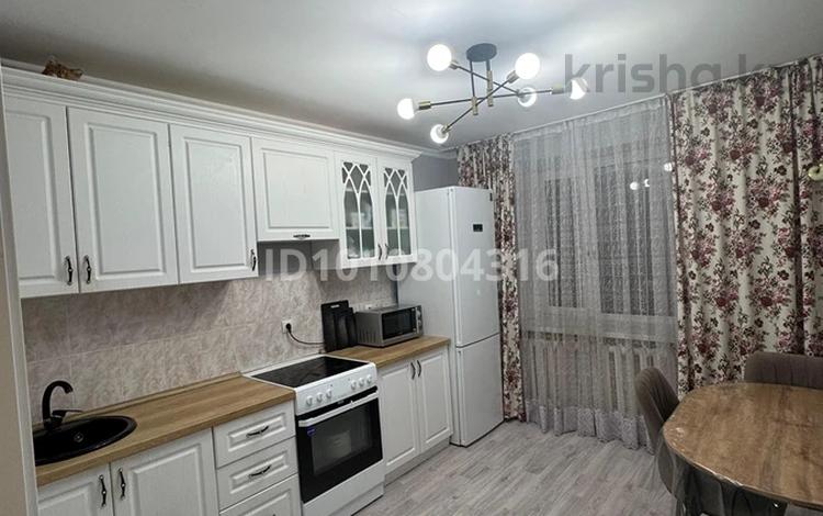 1-комнатная квартира · 39 м² · 4/5 этаж, Чингиз Айтматова 41А — Кайым Мухамедханова/Айтматова за 210 000 ₸ в Астане, Нура р-н — фото 2