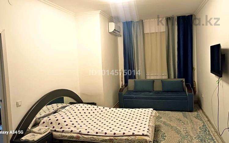1-комнатная квартира · 60 м² · 2/7 этаж, Шымкентская трасса 10/6 — Каскад дом за 10 000 ₸ в Туркестане — фото 2