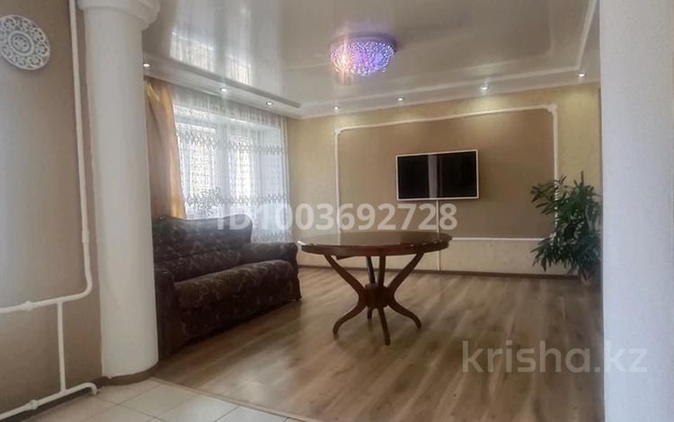4-бөлмелі пәтер · 90 м² · 3/10 қабат, Интернациональная — Сатпаева, бағасы: 42 млн ₸ в Петропавловске — фото 3