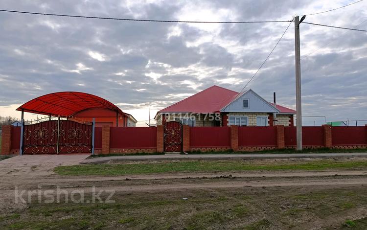 Часть дома · 5 комнат · 196 м² · 12.6 сот., С.Сейфуллина дом 3 за 33 млн 〒 в Уральске — фото 2