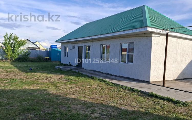 Жеке үй · 3 бөлме · 75 м², 13 микрорайон 45 — 13 микрорайон, бағасы: 120 000 ₸ в Аксае — фото 2