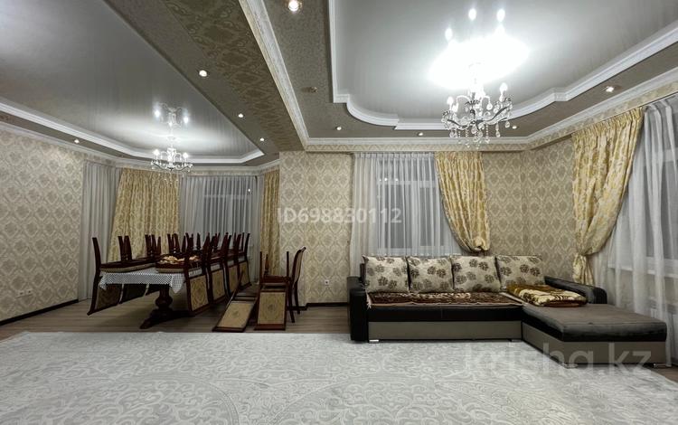 Отдельный дом · 7 комнат · 200 м² · 4 сот., Мкр Умирзак 67/1 за 500 000 ₸ в Каскелене — фото 12