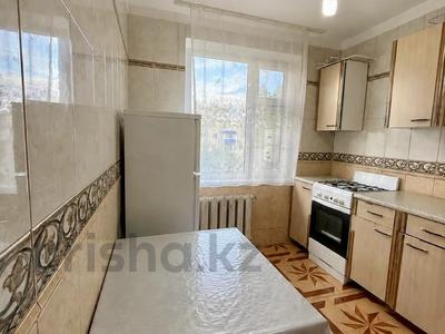 2-комнатная квартира · 45 м² · 5/5 этаж, ихсанова за 12 млн ₸ в Уральске