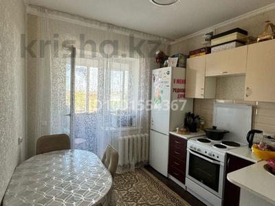 Пәтерлер в Акмолинской обл.: 2-бөлмелі пәтер · 49.4 м² · 4/6 қабат, Республики 18Б, бағасы: 20 млн 〒 2-бөлмелі пәтер · 49.4 м² · 4/6 қабат, Республики 18Б, бағасы: 20 млн 〒 в Косшы