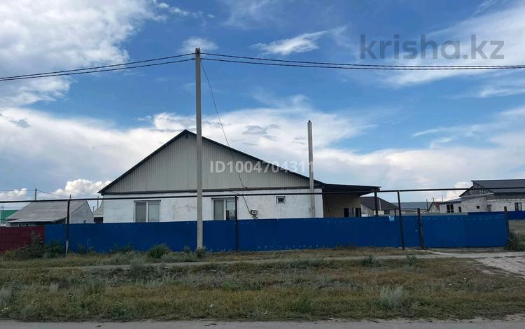 Жеке үй · 4 бөлме · 120 м² · 8.3 сот., Стройтельный 3 54, бағасы: 17 млн ₸ в Аксае — фото 2