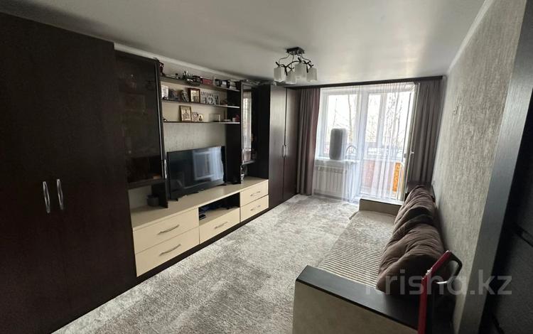 2-бөлмелі пәтер · 47 м² · 3/5 қабат, Майкудук, Мкр Мамыраева — Корзина,остановка Восток-5, бағасы: 17.5 млн ₸ в Караганде, Алихана Бокейханова р-н — фото 2