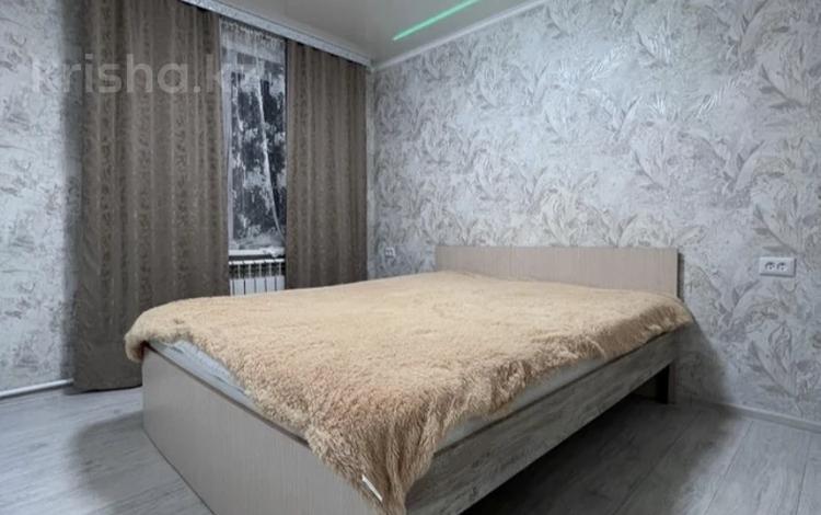 1-бөлмелі пәтер · 32 м² · 5/5 қабат, Жаңа қала ш/а., Ержанова, бағасы: 13 000 ₸ в Караганде, Казыбек би р-н — фото 2