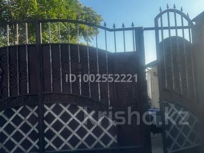 Аренда домов или дач в Шымкенте: Отдельный дом · 4 комнаты · 120 м², мкр Достык , Ырысты 6 — Остановка жанында,2 мектеп,садик бар жанында за 100 000 〒 Отдельный дом · 4 комнаты · 120 м², мкр Достык , Ырысты 6 — Остановка жанында,2 мектеп,садик бар жанында за 100 000 〒 в Шымкенте, Абайский р-н
