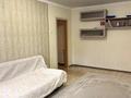 4-комнатная квартира, 64 м², 2/5 этаж, Катаева 32 — Толстого за 23.8 млн 〒 в Павлодаре — фото 2