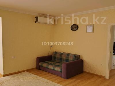 2-бөлмелі пәтер · 60 м² · 3/5 қабат, Астана ш/а. 5/1 — Парк, Салтанат сарайы, ресторан Домбыра, бағасы: 27 млн ₸ в Уральске, мкр Астана