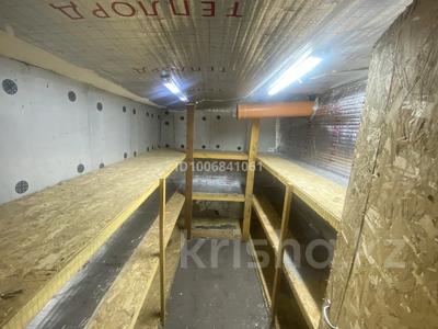 Жеке үй · 2 бөлме · 63 м² · 10 жүзд., Восточный правый 8570 — Южная, бағасы: 5.5 млн ₸ в Семее, Красный Кордон