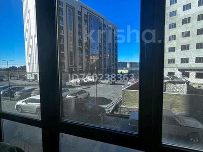 Продажа квартир в Атырауской обл.: 2-комнатная квартира · 72 м² · 2/8 этаж, Абулхаир хана 70 за 29.5 млн 〒 2-комнатная квартира · 72 м² · 2/8 этаж, Абулхаир хана 70 за 29.5 млн 〒 в Атырау