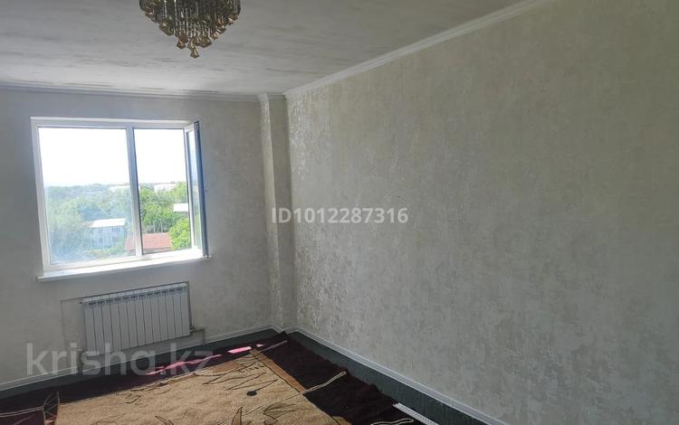 2-комнатная квартира · 64 м² · 6/6 этаж, Мкр. Кокжиек 9 за 195 000 ₸ в Алматы, Жетысуский р-н — фото 2