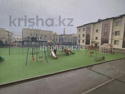 3-комнатная квартира · 90 м² · 1/3 этаж, мкр Кунгей , Ондасынова 8 — Мечеть ( Кунгей ) за 65 млн 〒 в Караганде, Казыбек би р-н