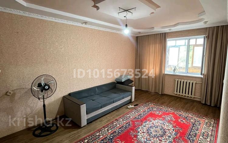1-комнатная квартира · 30.7 м² · 3/5 этаж, Есенберлина 49 — В заде Дома одежды за 8.5 млн ₸ в Жезказгане — фото 2