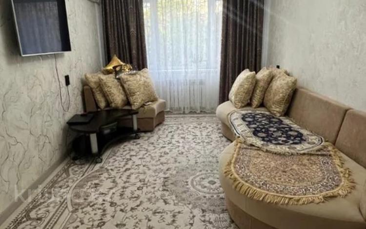 3-комнатная квартира · 66.8 м² · 1/5 этаж, 4 мкр за 25.5 млн ₸ в Уральске — фото 2