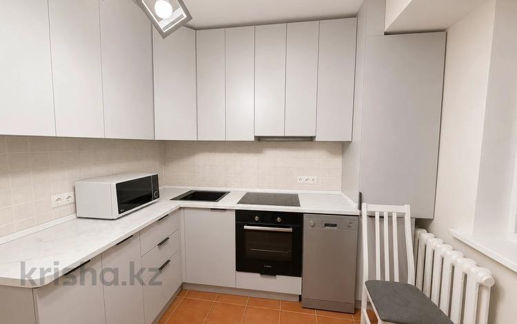 4-комнатная квартира · 78 м² · 4/9 этаж, мкр Самал-3 9 за 75 млн ₸ в Алматы, Медеуский р-н — фото 2