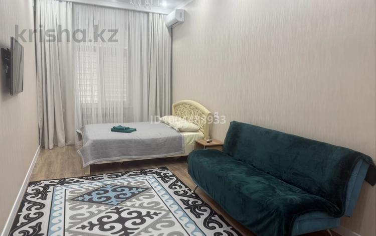 1-бөлмелі пәтер · 52 м² · 7/12 қабат, 17-ш/а. 55 — В центре города, бағасы: 13 000 ₸ в Актау, 17-й мкр — фото 26
