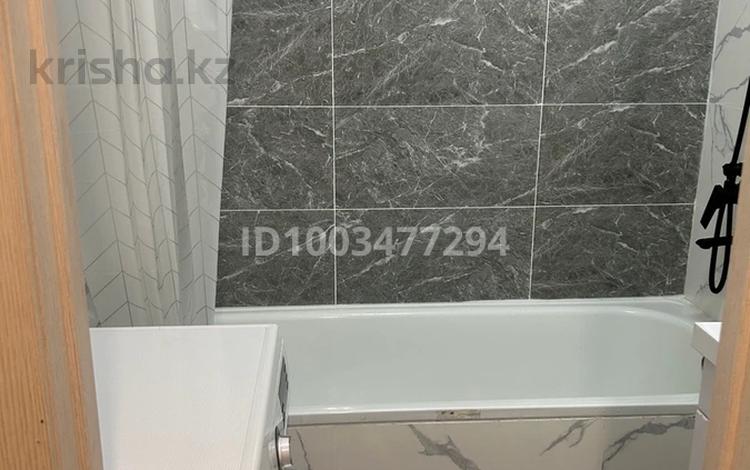 2-комнатная квартира · 51 м² · 1/5 этаж, Макарова 22 А — Военторг за 100 000 〒 в Таразе — фото 2