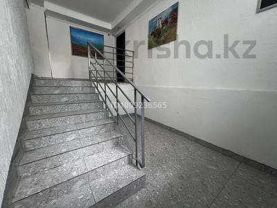 2-бөлмелі пәтер · 57 м² · 5/10 қабат, Азербаева 4 — жургенева-кошкарбаева, бағасы: 27 млн ₸ в Астане, Сарайшык р-н