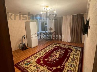 Аренда квартир в Атырауской обл.: 3-комнатная квартира · 56 м² · 2/3 этаж, Азаттық 136 — Педколледж, нарсуд за 150 000 〒 3-комнатная квартира · 56 м² · 2/3 этаж, Азаттық 136 — Педколледж, нарсуд за 150 000 〒 в Атырау