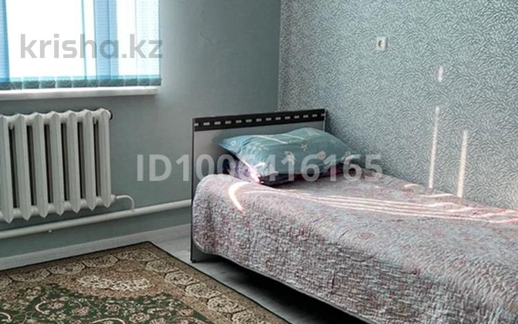 2-бөлмелі пәтер · 65 м² · 2 қабат, Женис 45, бағасы: 140 000 ₸ в  — фото 2