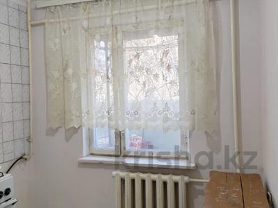 1-комнатная квартира, 33 м², 1/4 этаж, мкр №12 16 за 20 млн 〒 в Алматы, Ауэзовский р-н