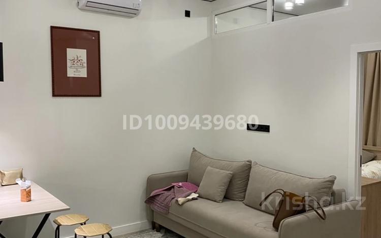 2-комнатная квартира · 52.5 м² · 2/3 этаж, мкр Таусамалы, Жандосова 70Б за 56 млн 〒 в Алматы, Наурызбайский р-н — фото 2