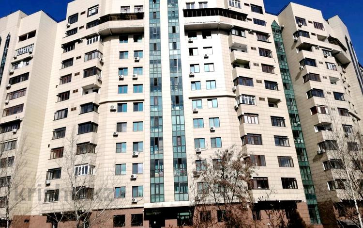 4-комнатная квартира, 149 м², 3/12 этаж, Варламова 33а за 79 млн 〒 в Алматы, Алмалинский р-н — фото 2