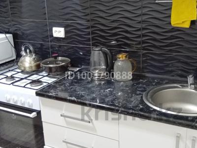 Продажа квартир в Шымкенте: 2-комнатная квартира · 70 м² · 7/9 этаж, Толеметова 197/3 за 27 млн 〒 2-комнатная квартира · 70 м² · 7/9 этаж, Толеметова 197/3 за 27 млн 〒 в Шымкенте, Абайский р-н