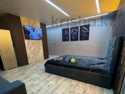 Аренда квартир по часам в Абай обл.: 1-комнатная квартира · 48 м² · 5/9 этаж · по часам, Шакарима 13 — Рынок,цгб, Автовокзал,Центр,Казына Тамаша Алатау за 1 500 〒 1-комнатная квартира · 48 м² · 5/9 этаж · по часам, Шакарима 13 — Рынок,цгб, Автовокзал,Центр,Казына Тамаша Алатау за 1 500 〒 в Семее