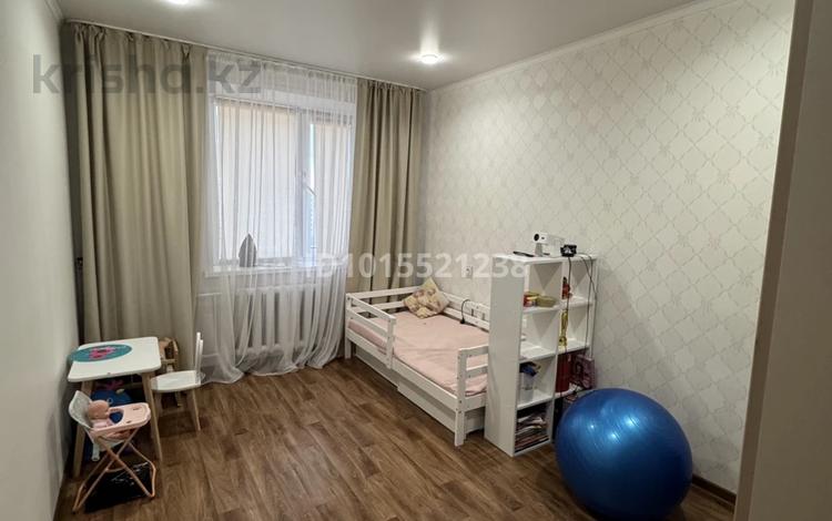 2-комнатная квартира · 50 м² · 9/10 этаж, мкр Строитель 30 за 22 млн ₸ в Уральске — фото 2