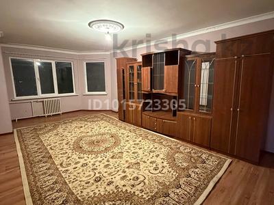 3-комнатная квартира · 110 м² · 8/9 этаж, мкр. Алмагуль, Алмагул 4 за 220 000 ₸ в Атырау