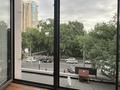 2-комнатная квартира · 50 м² · 3/4 этаж, Аблай хана 121 — Кабанбай батыра за 99 млн ₸ в Алматы, Алмалинский р-н