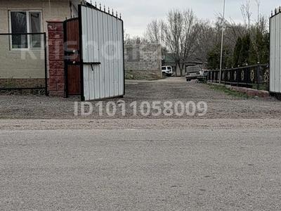 Отдельный дом · 5 комнат · 100 м² · 50 сот., Аккайнар, Ақшалов 44Б — Алматы обылысы Жамбыл ауданы Аққайнар ауылы за 55 млн 〒 в Алматинской обл.