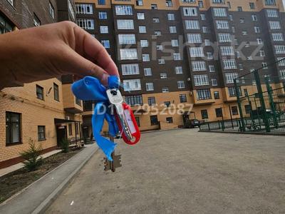 2-бөлмелі пәтер · 85.2 м² · 4/10 қабат, мкр Строитель, Абулхаирхана 147, бағасы: 35 млн ₸ в Уральске