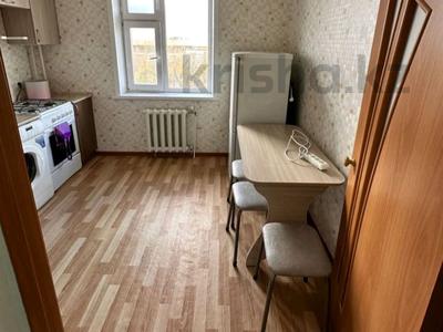 1-комнатная квартира, 40 м², 5/5 этаж помесячно, Жукова за 90 000 〒 в Петропавловске
