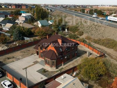 Отдельный дом · 6 комнат · 275.8 м² · 17.6 сот., мкр Мунайшы, Мкр Мунайшы 5я улица 7 за 78 млн 〒 в Атырау