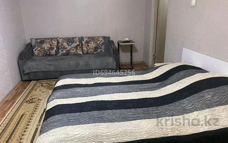 1-комнатная квартира · 32 м² · 1/5 этаж, Тулебаева 24 — Маметовой за 12 000 〒 в Алматы, Медеуский р-н — фото 573