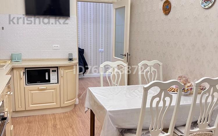 4-комнатная квартира · 104 м² · 7/9 этаж, Мкр. Гульдер-1 3/4 за 64.5 млн ₸ в Караганде, Казыбек би р-н — фото 2