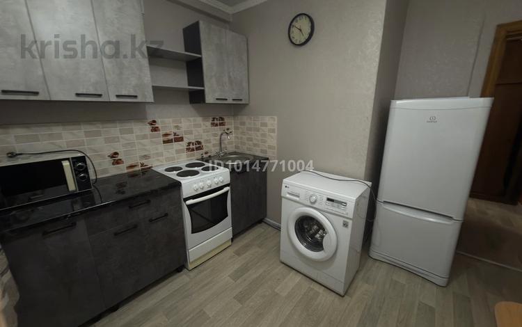1-комнатная квартира · 37 м² · 3/5 этаж, Сатпаева за 130 000 ₸ в Усть-Каменогорске — фото 2