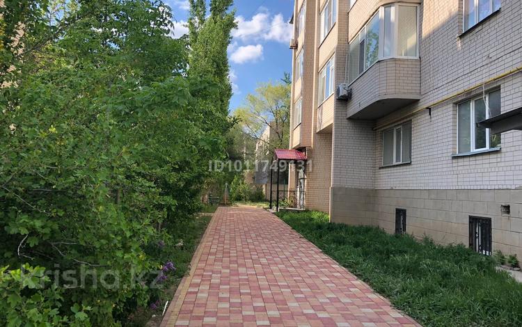 3-бөлмелі пәтер · 129.7 м² · 4/5 қабат, мкр 5, Есет батыра 97к4 — Пр.Абая, бағасы: 37.9 млн 〒 в Актобе — фото 37
