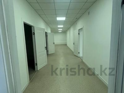 Офисы, склады, салоны красоты, фитнес и спорт, образование, кабинеты и рабочие места · 261 м² за 650 000 〒 в Актобе
