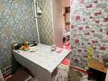 4-бөлмелі пәтер · 60 м² · 1/4 қабат, Алдиярова 12Д 1 — Қазына сауда үйіне қарама қарсы көше, бағасы: 19 млн ₸ в Шымкенте, Енбекшинский р-н — фото 2