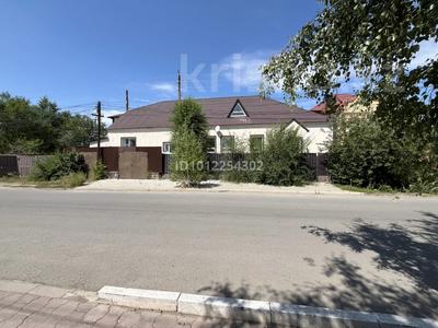 Отдельный дом · 10 комнат · 622 м² · 10 сот., мкр Кунгей — Рядом с академией спорта за 75 млн ₸ в Караганде, Казыбек би р-н