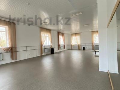 Свободное назначение · 1000 м² за 420 млн ₸ в Актобе, мкр 12