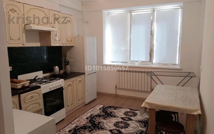 1-комнатная квартира · 40 м² · 1/9 этаж, мкр Береке 36 за 140 000 ₸ в Атырау — фото 2