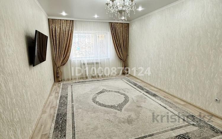 2-комнатная квартира · 59.7 м² · 1/4 этаж, Нур Актобе 29к — Продам 2комн.кв. Нур сити 1мкр. Рядом: школа,дина,анвар,остановка,садик. Не в залоге. за 18.5 млн ₸ — фото 2