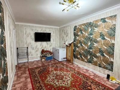 2-бөлмелі пәтер · 44.2 м² · 4/5 қабат, мкр 5, есет батыра — по пр.Абая, бағасы: 10.5 млн ₸ в Актобе